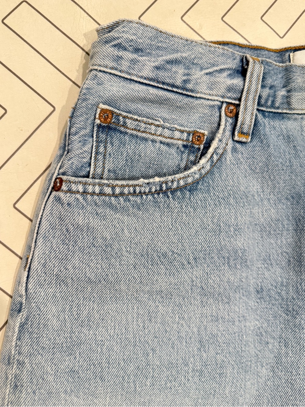 Agolde Light Wash Mila High-Rise Denim Cutoff Shorts - Picture 7 of 11